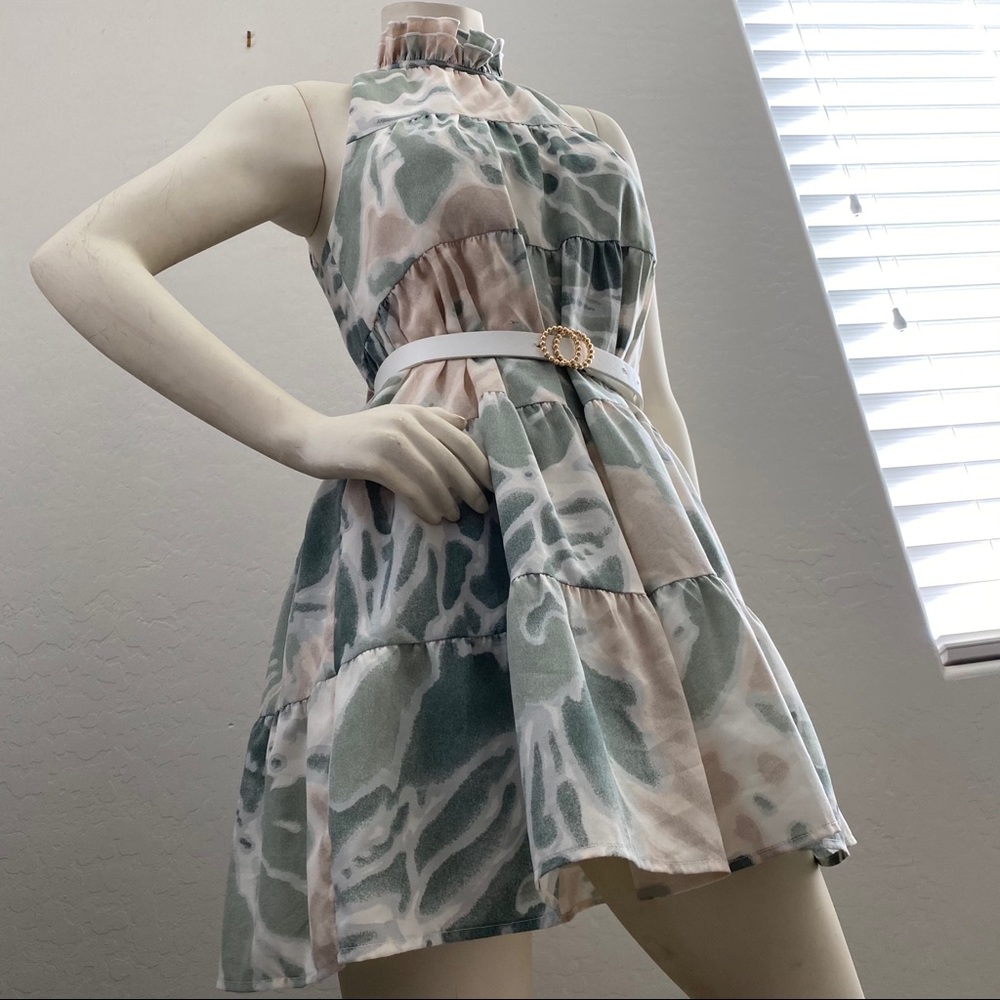 Dress - Picture 2 of 5